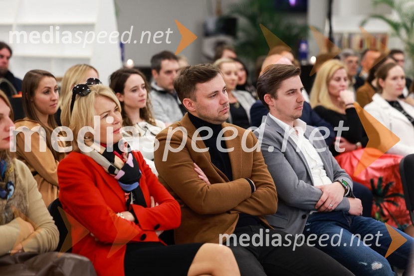  Nevenka Črešnar Pergar, lastnica in direktorica podjetja NP Consulting;  ... ;  ... Poslovna liderka in poslovni lider leta 2023