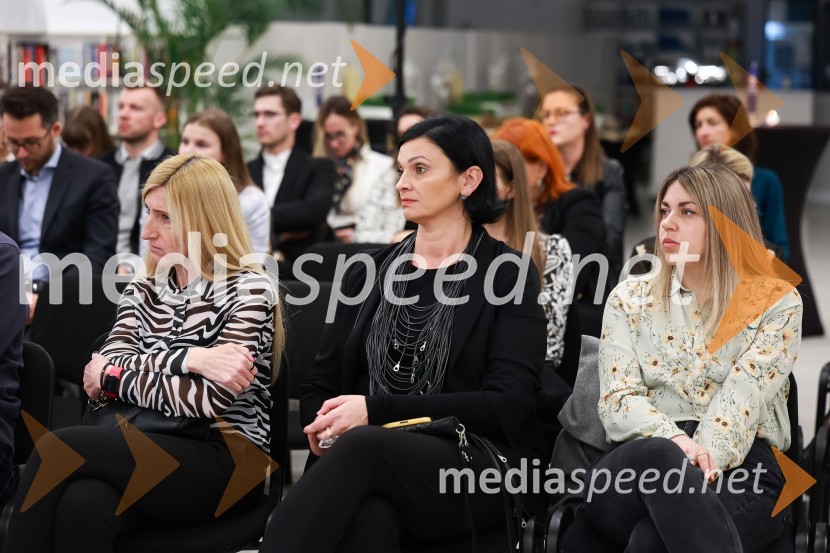  Vida Dolenc Pogačnik, namestnica direktorice Amcham  (Ameriške gospodarske zbornice);  Simona Špilak, direktorica, BOC Institute;  ... Poslovna liderka in poslovni lider leta 2023