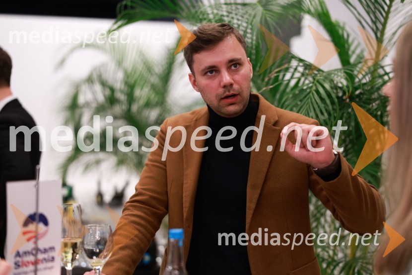 Poslovna liderka in poslovni lider leta 2023