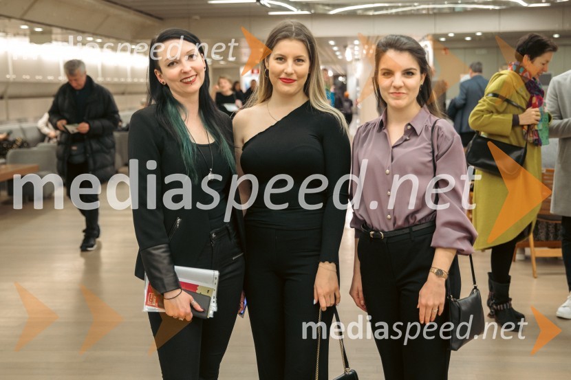  Maruša Šinkovič, PR Festival Ljubljana;  Tina Berk, sodelavka za odnose z javnostmi, Festival Ljubljana;  Evelin Frčec, Festival Ljubljana37. Slovenski glasbeni dnevi, otvoritveni koncert