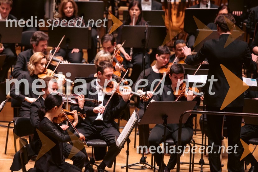  Davorin Mori, dirigent37. Slovenski glasbeni dnevi, otvoritveni koncert