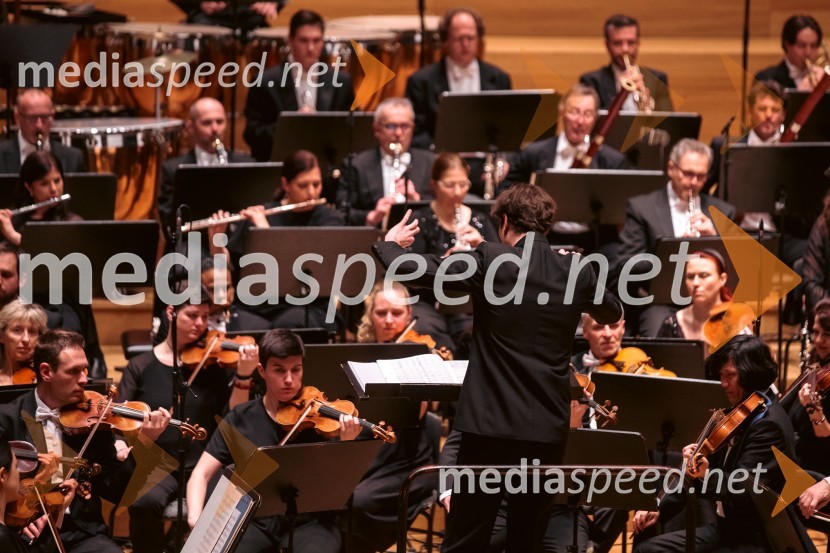  Davorin Mori, dirigent37. Slovenski glasbeni dnevi, otvoritveni koncert