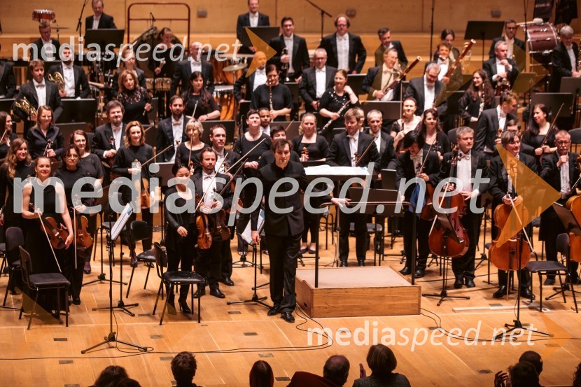  Davorin Mori, dirigent37. Slovenski glasbeni dnevi, otvoritveni koncert