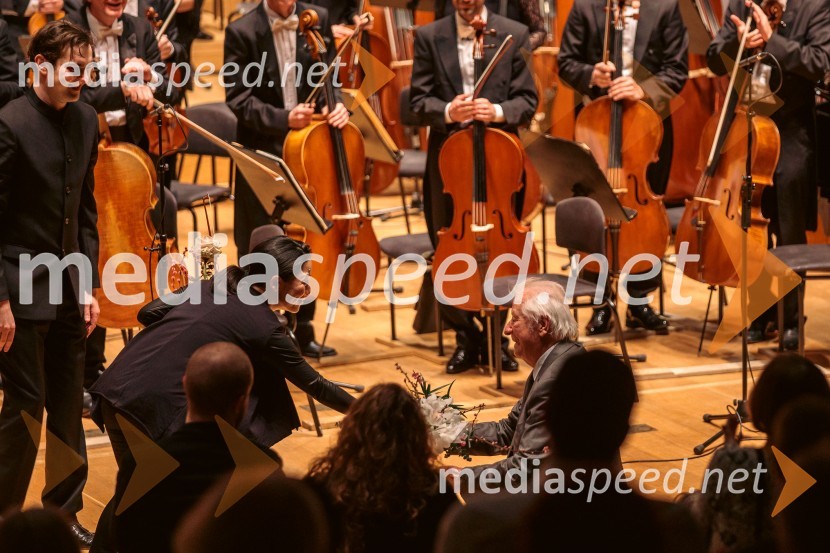  ... ;  Lojze  Lebič, skladatelj37. Slovenski glasbeni dnevi, otvoritveni koncert