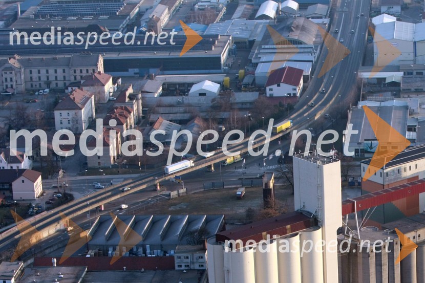 Hitra cesta v Melju, t.i. bob stezaMaribor in okolica iz zraka