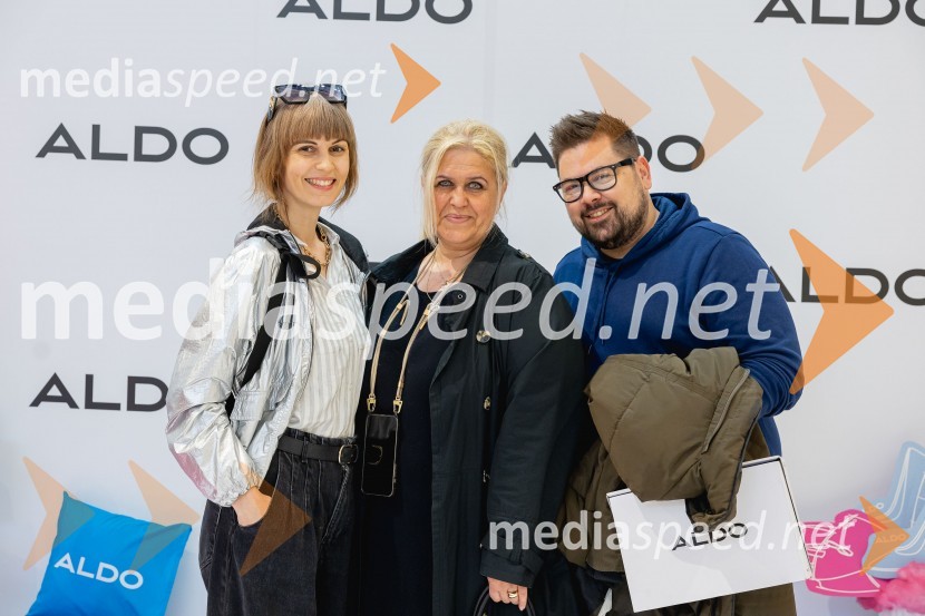  Ilona Lušičič, novinarka fashion.si;  Sandra  Bratuša, urednica Lisa Moje stanovanje;  Nejc Simšič, novinarAldo trgovina odprla svoja vrata v trgovskem centru Supernova Ljubljana