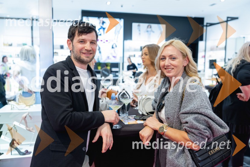  Urban Jazbinšek;  Alja  Perne, influencerkaAldo trgovina odprla svoja vrata v trgovskem centru Supernova Ljubljana