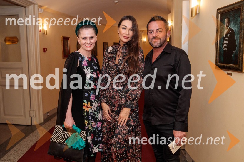 mag. Lidija Jerman, predavateljica angleškega jezika, prevajalka, Angleški jezikovni atelje;   Slavka Kukanova;  Miha Ferkov, scenograf, arhitektTrubadur, premiera opere, SNG Opera in balet Ljubljana