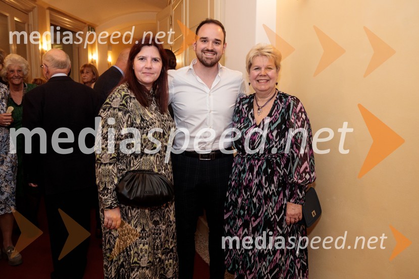  Teja Pelko, novinarka, Svet24;  Žiga Lakner, pevec;  Irena  Butoln, germanistkaTrubadur, premiera opere, SNG Opera in balet Ljubljana