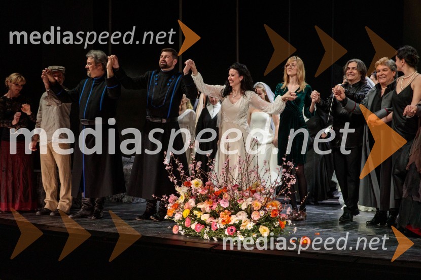  Saša  Čano, operni pevec;  Jure Počkaj, operni solist, nekdanji inšpektor orkestra ljubljanske Opere;  Elvira  Hasanagić, sopranistka;  Neli Maraž;  Roberto Gianola, dirigent;  Branko Robinšak, operni pevec;  Ana Pandur, koreografinjaTrubadur, premiera opere, SNG Opera in balet Ljubljana