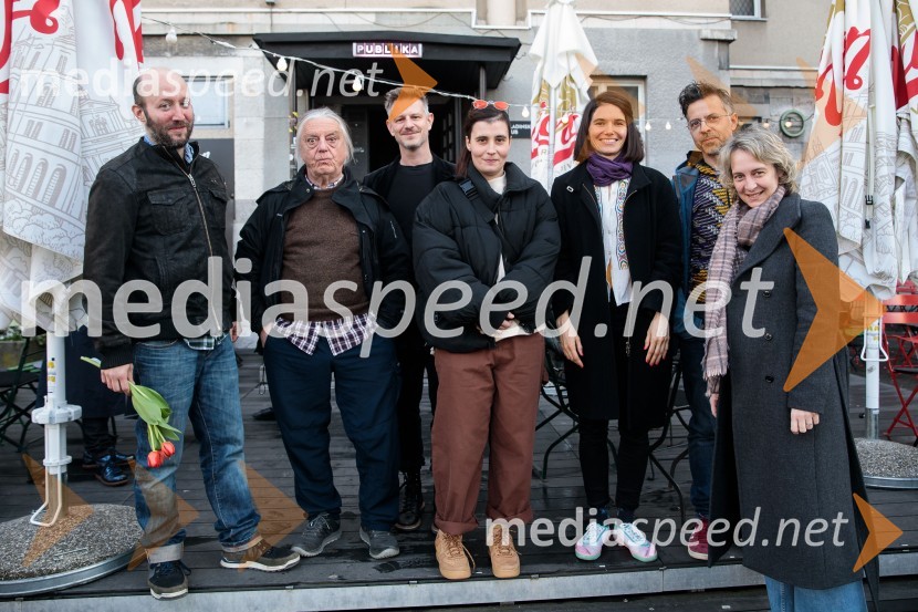  Tines Špik, igralec;  Andrej Rozman Roza,  igralec, pisatelj;  Tibor Mihelič Syed, direktor, Slovensko mladinsko gledališče;  Veronika Valdés, igralka;  Barbara  Kanc, plesalka, igralka;  Blaž  Celarec, glasbenik;  ... Podvodni koncert, odprtje festivala Bobri