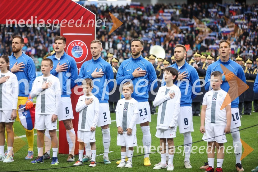  Jan Oblak, nogometaš, Slovenija;  Jaka Bijol, nogometaš, Slovenija;  Žan  Karničnik, nogometaš, Slovenija;  David Brekalo, nogometaš, Slovenija;  Sandi Lovrić, nogometaš, Slovenija;  Andres Vombergar, nogometaš, SlovenijaSlovenija - San Marino, kvalifikacije za evropsko prvenstvo 2024
