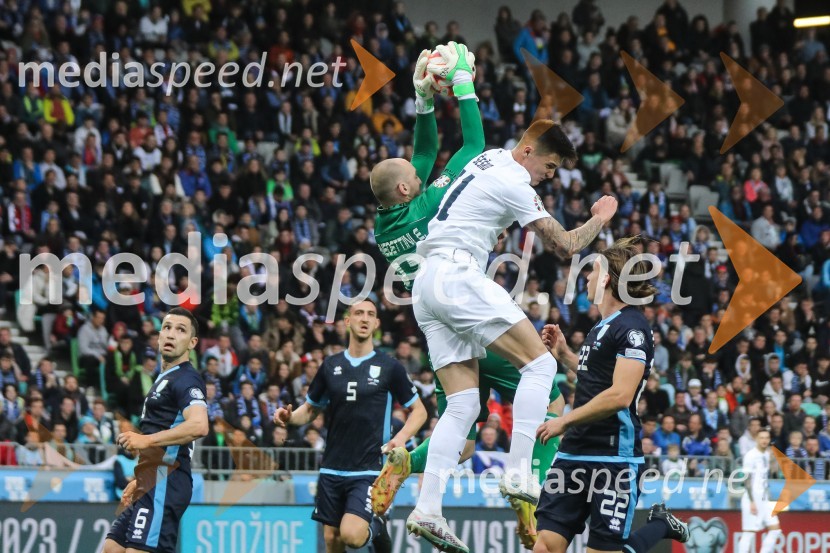  Elia Benedettini, vratar, San Marino;  Benjamin Šeško, nogometaš, Slovenija;  Filippo Fabbri, nogometaš, San MarinoSlovenija - San Marino, kvalifikacije za evropsko prvenstvo 2024