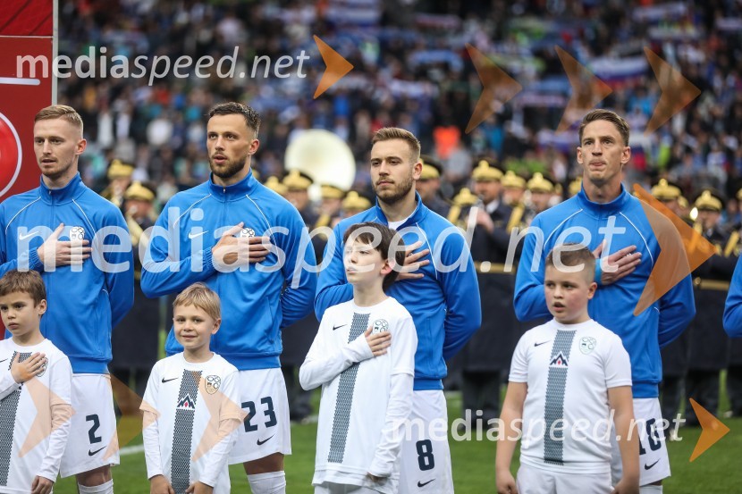  Žan  Karničnik, nogometaš, Slovenija;  David Brekalo, nogometaš, Slovenija;  Sandi Lovrić, nogometaš, Slovenija;  Andres Vombergar, nogometaš, SlovenijaSlovenija - San Marino, kvalifikacije za evropsko prvenstvo 2024