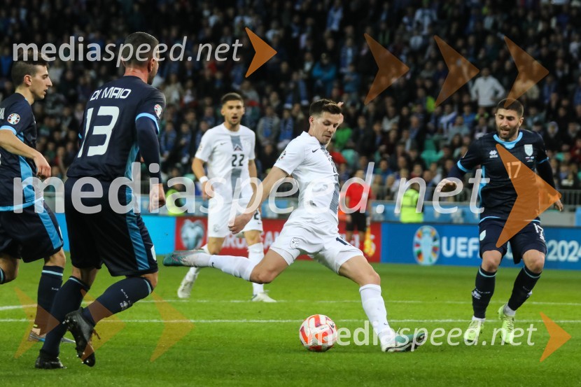  Miha Zajc, nogometaš, Slovenija;  Alessandro Golinucci, nogometaš, San MarinoSlovenija - San Marino, kvalifikacije za evropsko prvenstvo 2024