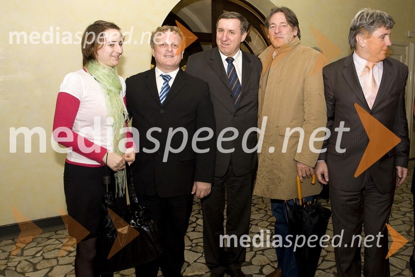 ..., ..., Jožef Jerovšek, poslanec SDS, Vasko Simoniti, zgodovinar in politik in Miro Petek, poslanec SDSPodelitev nagrad sklada Josipa Jurčiča