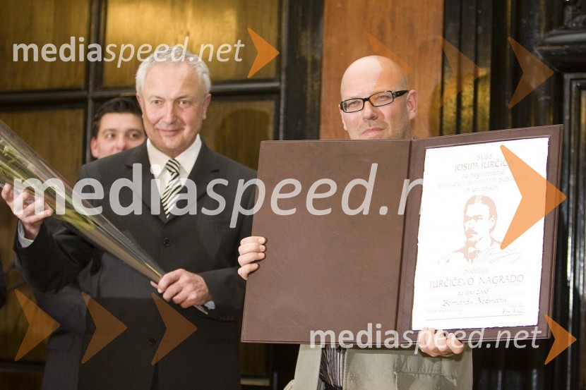 Drago Demšar, predsednik sklada Josipa Jurčiča in Bernard Nežmah, novinar in nagrajenec Sklada Josipa Jurčiča za leto 2008Podelitev nagrad sklada Josipa Jurčiča