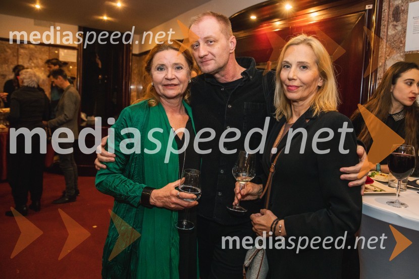  Vesna  Jevnikar, igralka;  Alen Jelen, režiser, dramaturg, umetniški vodja, igralec;  Vilma Štritof, dramaturginja, Radio Slovenija53. Teden slovenske drame, otvoritev