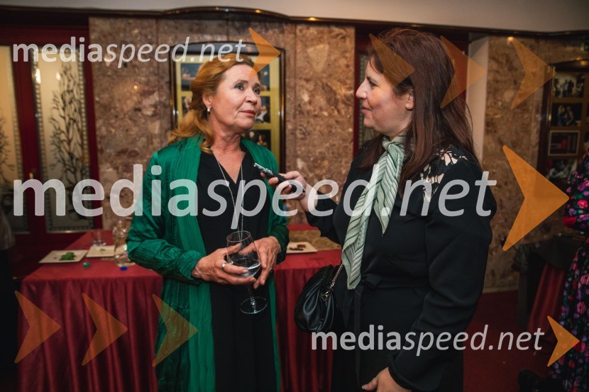  Vesna  Jevnikar, igralka;  Teja Pelko, novinarka, Svet2453. Teden slovenske drame, otvoritev