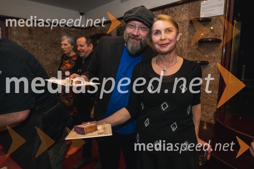  Miha Nemec, igralec, režiser, vodja Snovalnega gledališča Sakerdon Mihajlovič;  Darja Reichman, igralka53. Teden slovenske drame, otvoritev