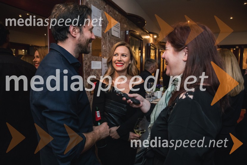  Miha Rodman, igralec;  Paola Rodman, italijanistka in umetnostna zgodovinarka;  Teja Pelko, novinarka, Svet2453. Teden slovenske drame, otvoritev