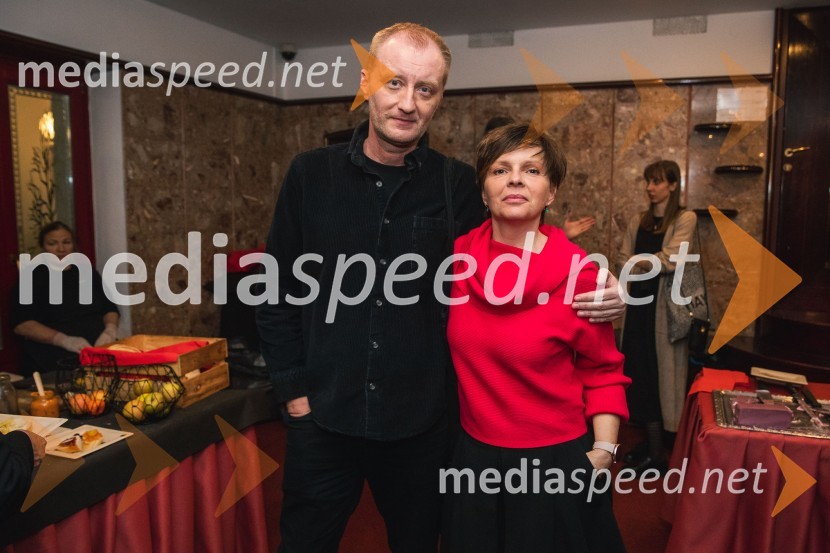  Alen Jelen, režiser, dramaturg, umetniški vodja, igralec;  Vesna  Slapar, igralka53. Teden slovenske drame, otvoritev