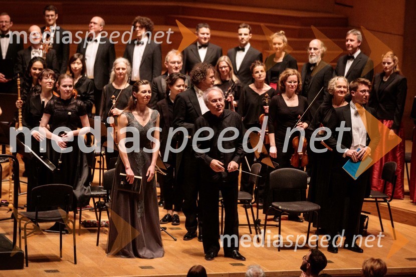  Elvira Bill, alt;  Frieder Bernius, dirigentKomorni zbor Stuttgart & Dvorna kapela Stuttgart, Cankarjev dom