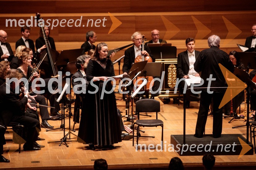  Miriam Feuersinger, sopran;  Frieder Bernius, dirigentKomorni zbor Stuttgart & Dvorna kapela Stuttgart, Cankarjev dom