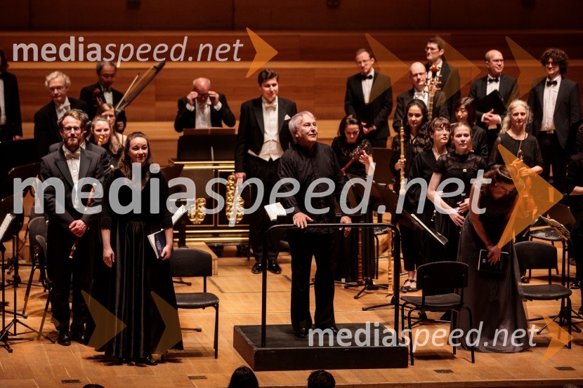  Miriam Feuersinger, sopran;  Patrick Grahl, tenor;  Frieder Bernius, dirigent;  Elvira Bill, altKomorni zbor Stuttgart & Dvorna kapela Stuttgart, Cankarjev dom