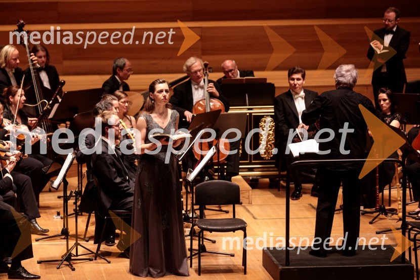  Elvira Bill, alt;  Frieder Bernius, dirigentKomorni zbor Stuttgart & Dvorna kapela Stuttgart, Cankarjev dom