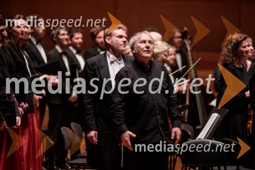  Frieder Bernius, dirigentKomorni zbor Stuttgart & Dvorna kapela Stuttgart, Cankarjev dom