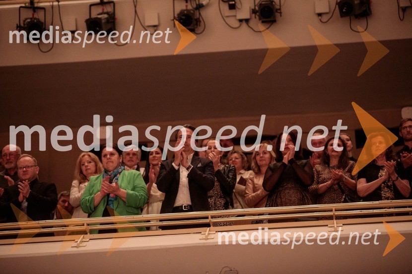  Uršula Cetinski, generalna direktorica, Cankarjev dom;  Tomislav  Čizmić, predsednik uprave, Mercator d.d.;  ... Komorni zbor Stuttgart & Dvorna kapela Stuttgart, Cankarjev dom