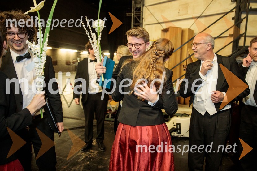  Jonas Müller, bas;  ... Komorni zbor Stuttgart & Dvorna kapela Stuttgart, Cankarjev dom