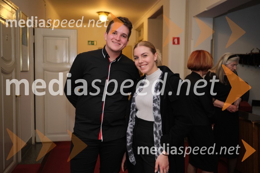 Mrakijada, premiera drame v SNG Ljubljana