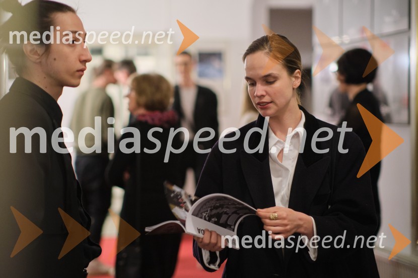 Mrakijada, premiera drame v SNG Ljubljana