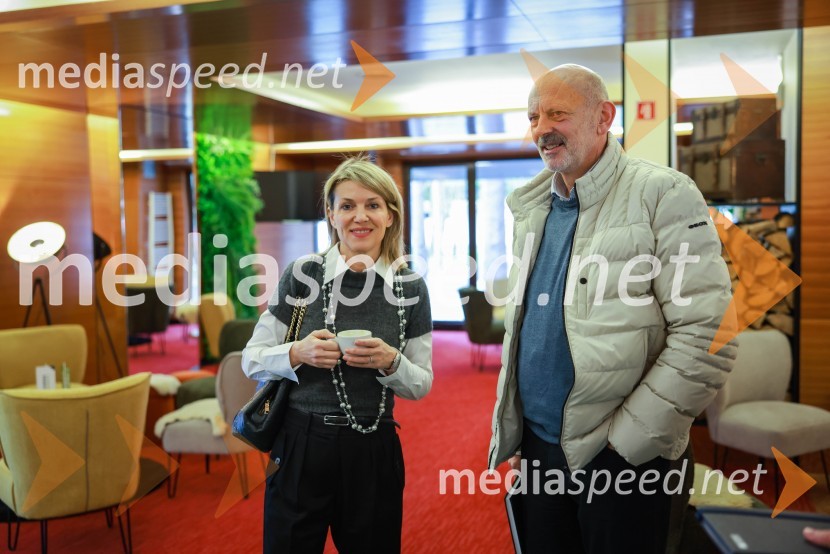  Barbara Uranjek, direktorica, Britansko-slovenska gospodarska zbornica;  ... Čaj z razlogom: Poslovanje z Združenim kraljestvom, Kranjska Gora