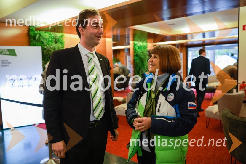  Rok Capl, v.d. direktor, Spirit Slovenia;  Eva Štravs Podlogar, državna sekretarka, Ministrstvo za gospodarski razvoj in tehnologijoČaj z razlogom: Poslovanje z Združenim kraljestvom, Kranjska Gora