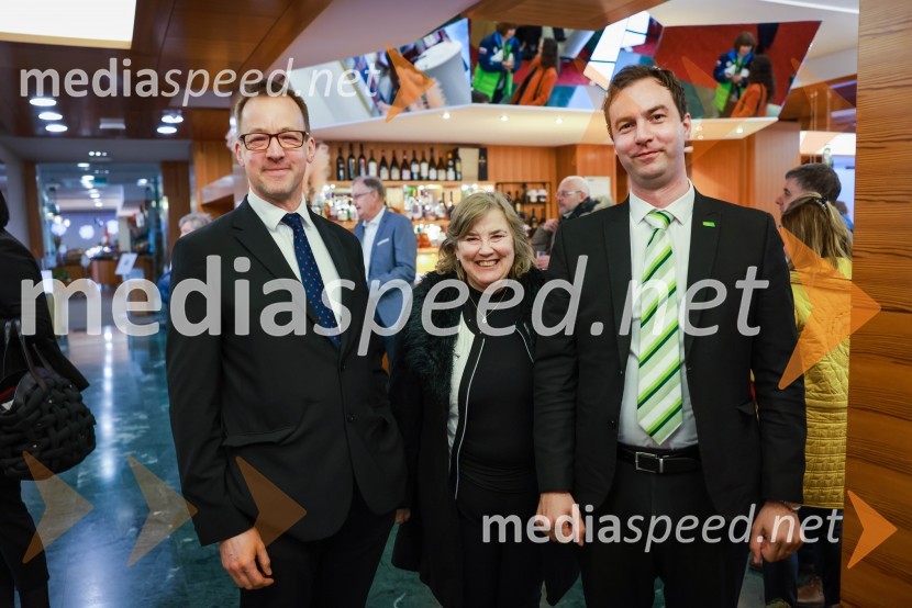  Chris Barton, visoki komisar britanske vlade za trgovino z Evropo;  ... ;  Rok Capl, v.d. direktor, Spirit SloveniaČaj z razlogom: Poslovanje z Združenim kraljestvom, Kranjska Gora