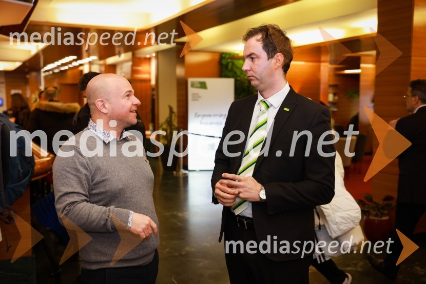  Tit Potočnik, direktor Triglavski narodni park;  Rok Capl, v.d. direktor, Spirit SloveniaČaj z razlogom: Poslovanje z Združenim kraljestvom, Kranjska Gora