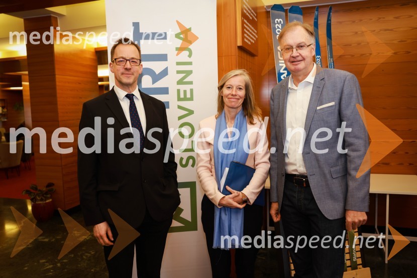  Chris Barton, visoki komisar britanske vlade za trgovino z Evropo;  Tiffany Sadler, veleposlanica Združenega kraljestva Velike Britanije in Severne Irske;  Tomaž Gornik, direktor, podjetje BetterČaj z razlogom: Poslovanje z Združenim kraljestvom, Kranjska Gora