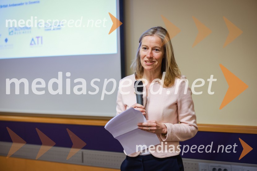  Tiffany Sadler, veleposlanica Združenega kraljestva Velike Britanije in Severne IrskeČaj z razlogom: Poslovanje z Združenim kraljestvom, Kranjska Gora