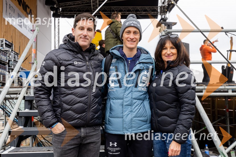  Tadej Čaroli, član uprave, Zavarovanica Triglav;  Peter  Prevc, smučarski skakalec;  Marica Makoter, članica Uprave, delavska direktorica, Zavarovalnica TriglavPlanica 2023, četrtek