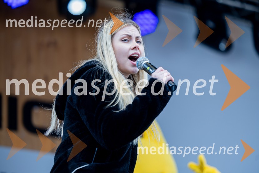  Sara  Lamprečnik, pevkaPlanica 2023, četrtek