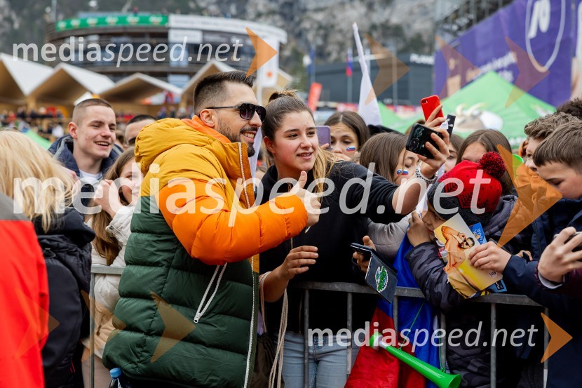 Challe Salle, glasbenik, raper;  ... Planica 2023, četrtek