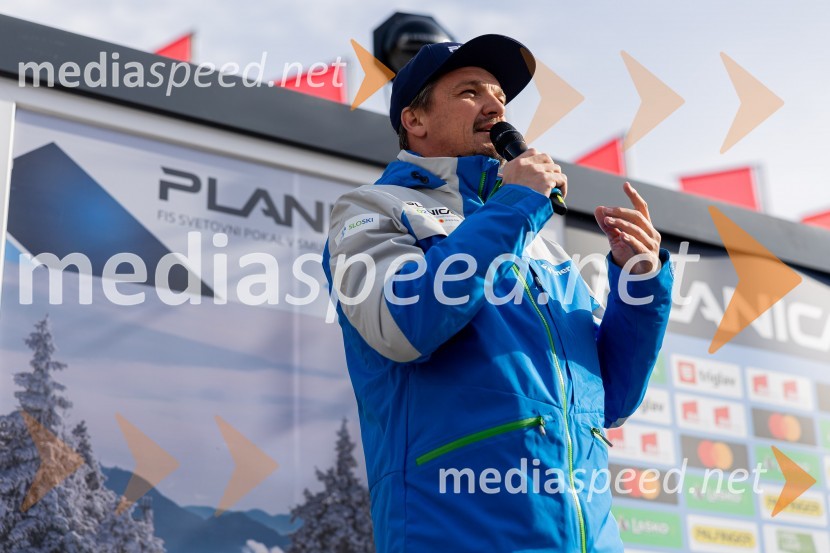  Mitja Šeško, moderator prireditev Planica 2023, četrtek