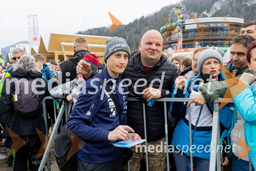 Domen Prevc, smučarski skakalec;  ... Planica 2023, četrtek