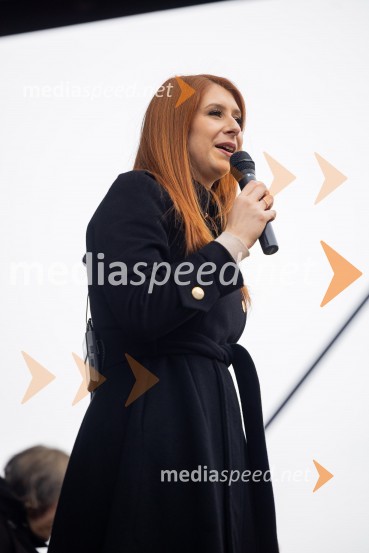  Eva Boto, pevkaPlanica 2023, četrtek