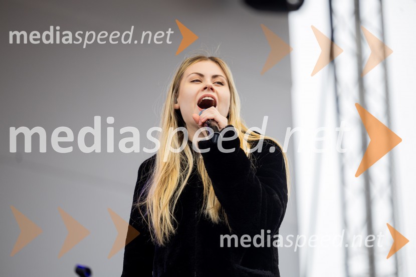  Sara  Lamprečnik, pevkaPlanica 2023, četrtek