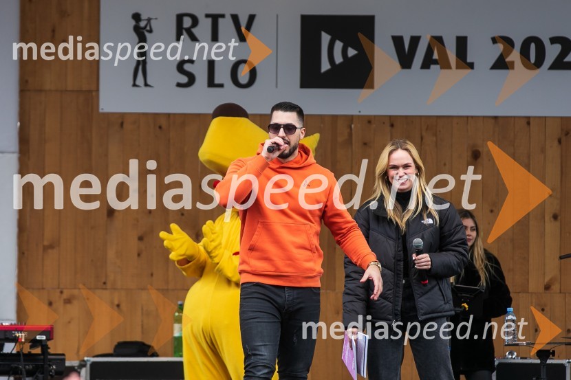  Challe Salle, glasbenik, raper;  Melani Mekicar, radijska in televizijska voditeljicaPlanica 2023, četrtek