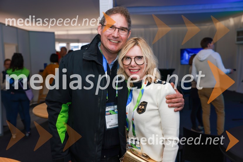  David Runco, RTV;  Polonca  Komar,  vodja Službe za komuniciranje RTV SlovenijaRTV Slovenija, srečanje s partnerji v Planici